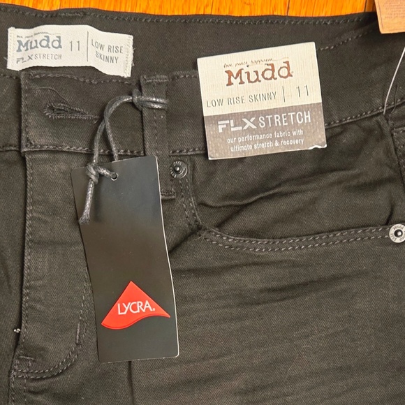 NWT!  MUDD Low rise Skinny Rich Black Jeans FLX Stretch - 11 low rise skinny - Picture 3 of 4